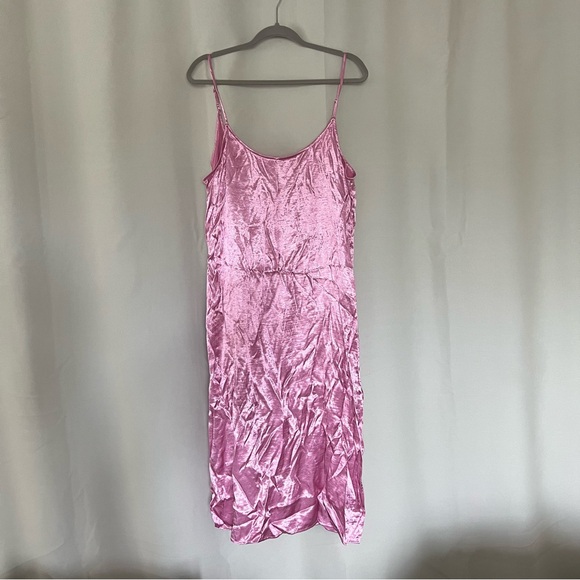 H&M Dresses & Skirts - pink slip dress